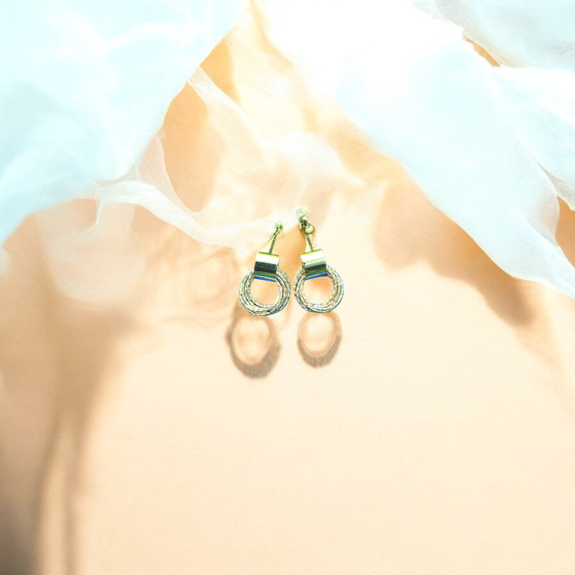 Set of 4 Elegant Gold & Silver Earrings and 1 Anklet Free